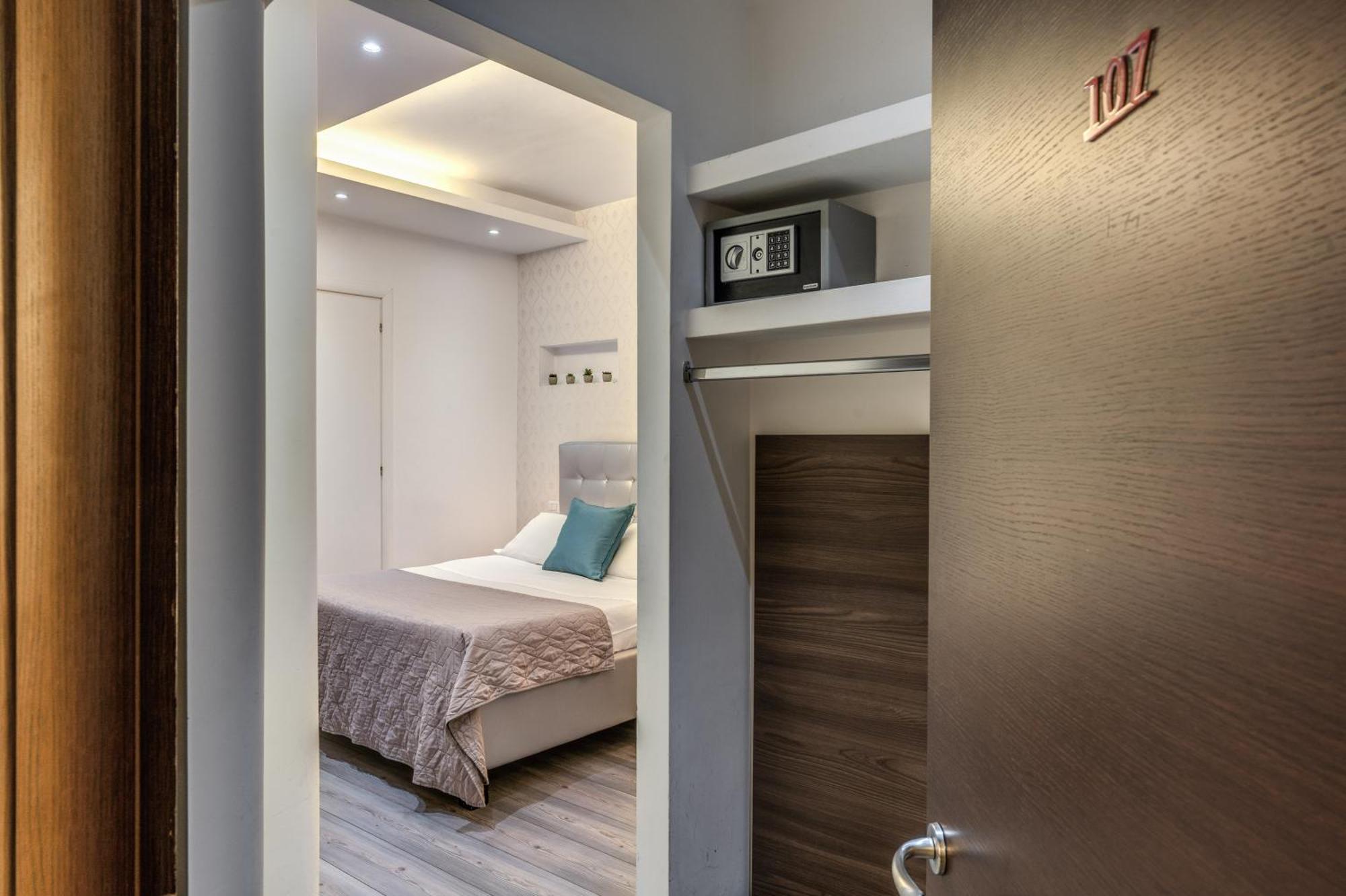 Spagna Boutique Suites Рим Екстер'єр фото